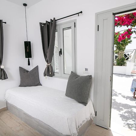 Sensia Luxury Apartment With Hot Tub Oía Exteriér fotografie